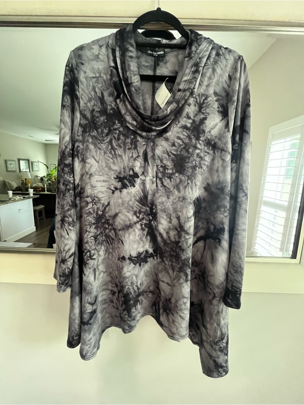 cha cha vente Black & Gray Tie Dye Cowl Neck Long Sleeve Bobo Tunic   Large NWT